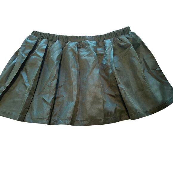 GUC Women's Plus Size Hunter Green Short Skirt Size 3X - Picture 2 of 4